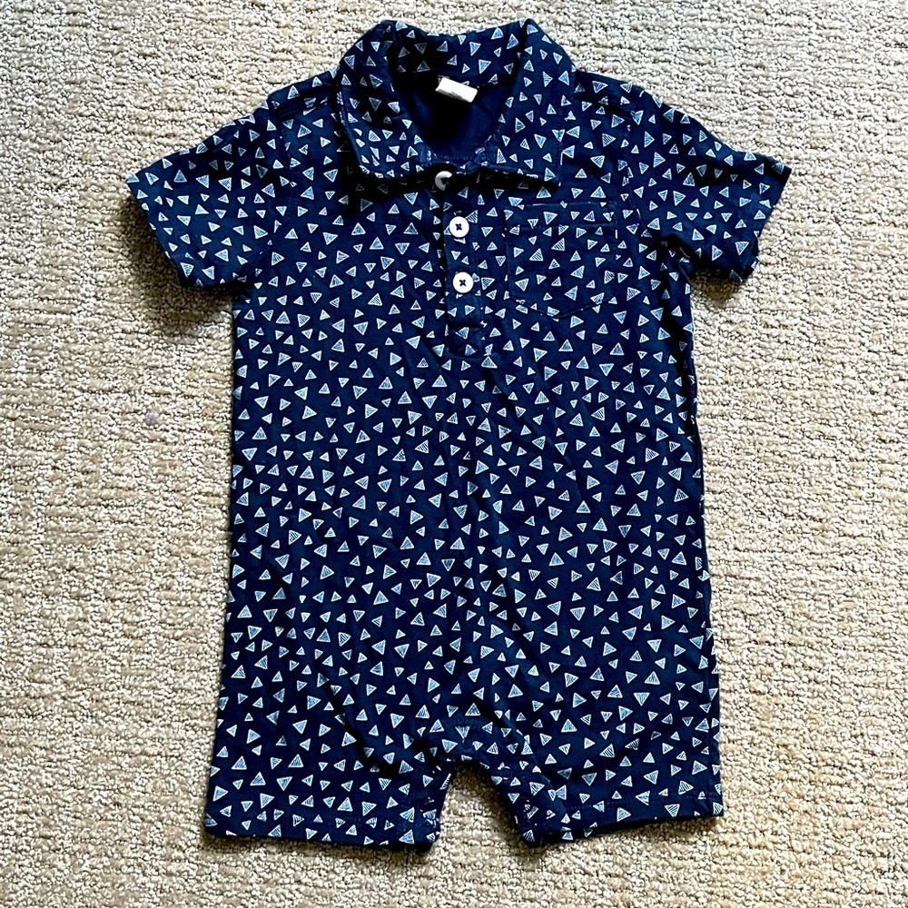 Tucker & Tate Nordstrom Polo Collar One Piece Romper Navy with White Triangles